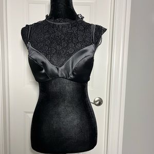 Victoria’s Secret Laced Bra Top NWOT